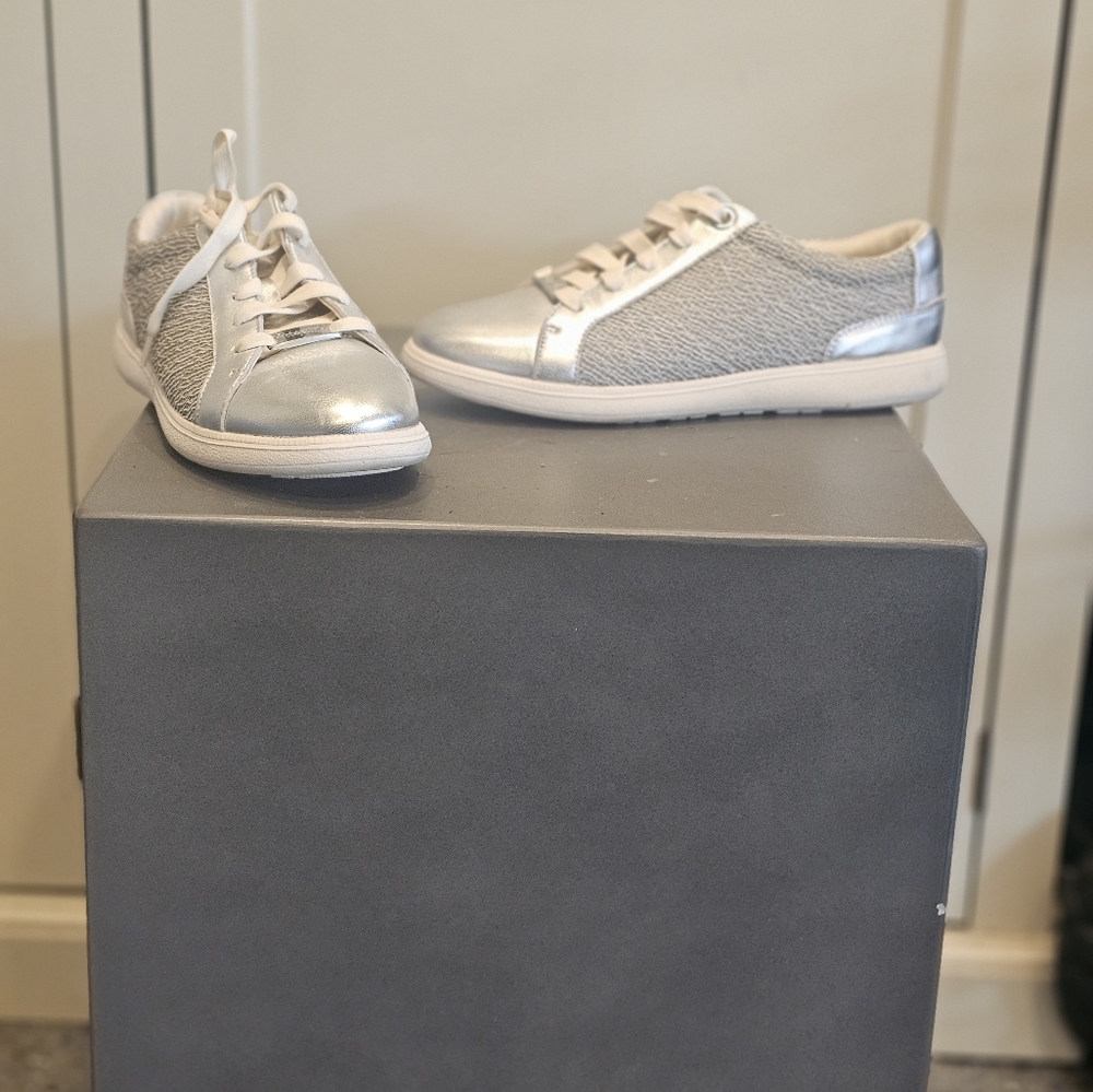 Foot Petals Silver Sneakers